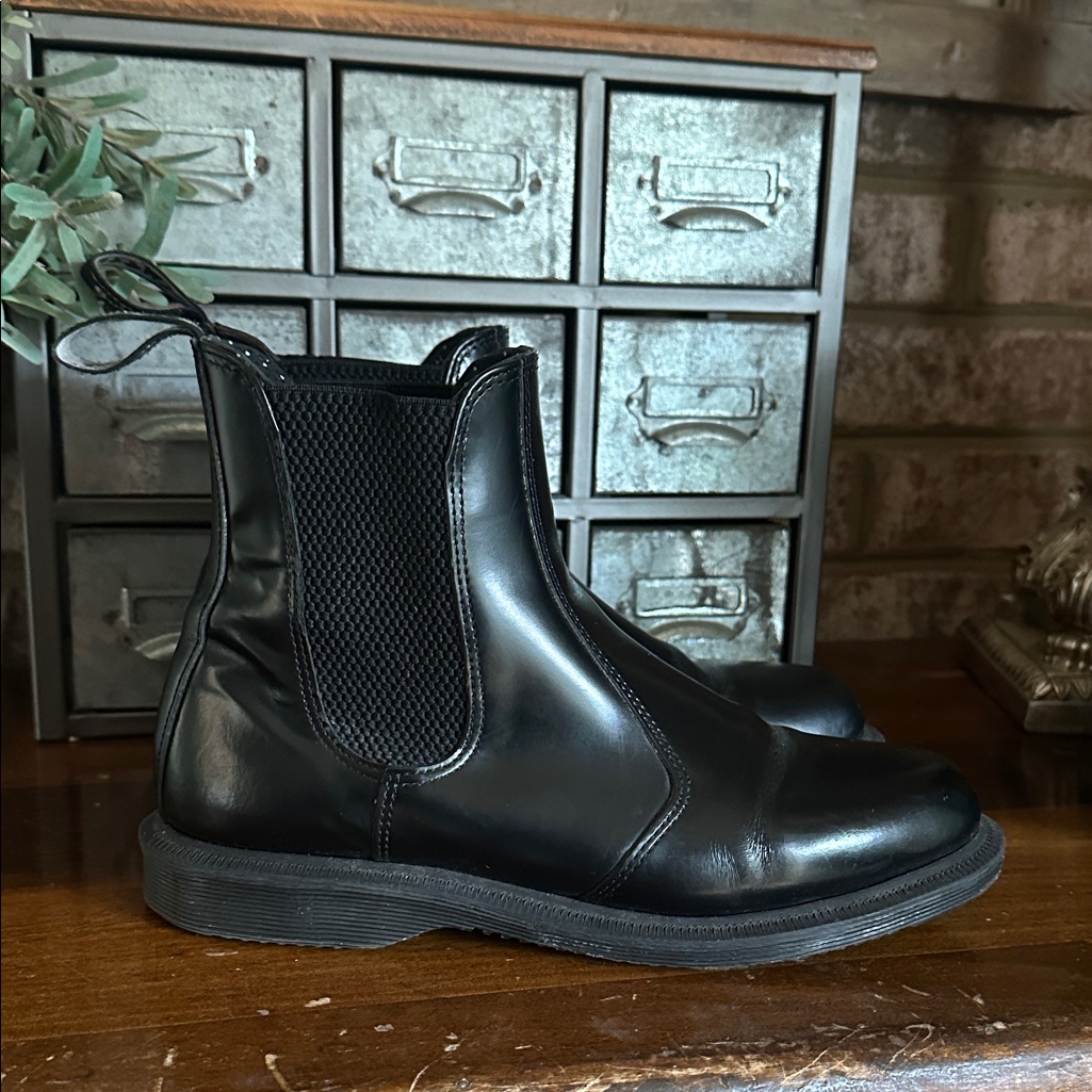 Dr. Martens Flora Smooth Leather Chelsea Boots Black Us 7